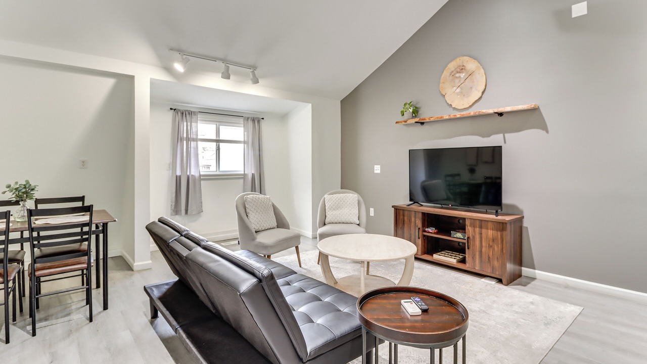 Photo of Livingroom in Lansford