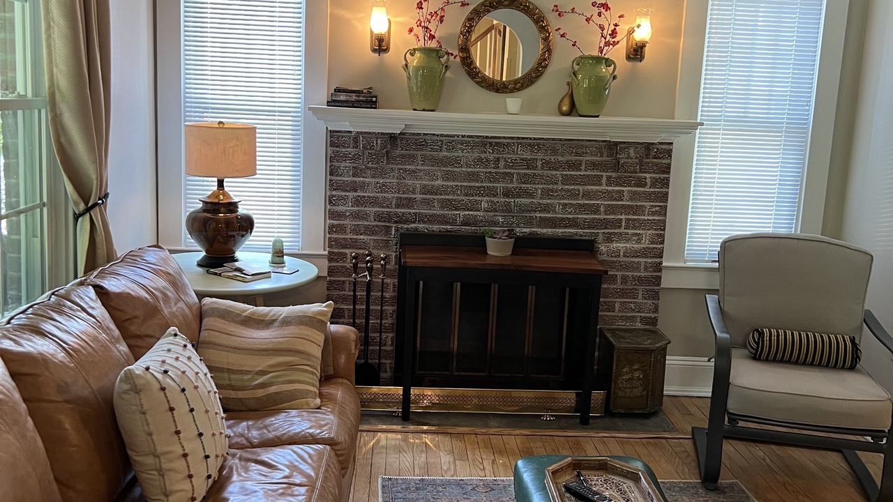 Photo of Livingroom in Jefferson Park Avenue