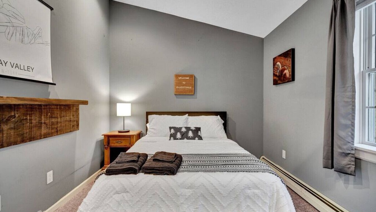 Photo of Bedroom in Ellicottville