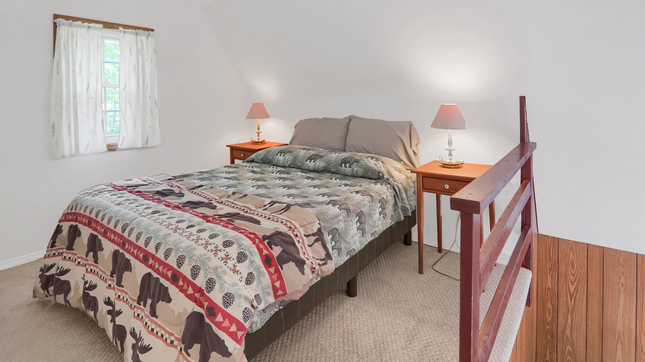 Photo of Bedroom in Loyalton