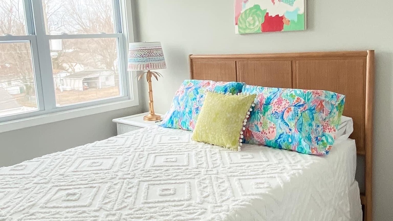 Photo of Bedroom in Issue