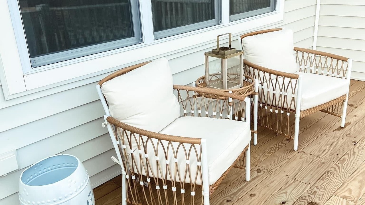Photo of Patio Balcony in Issue