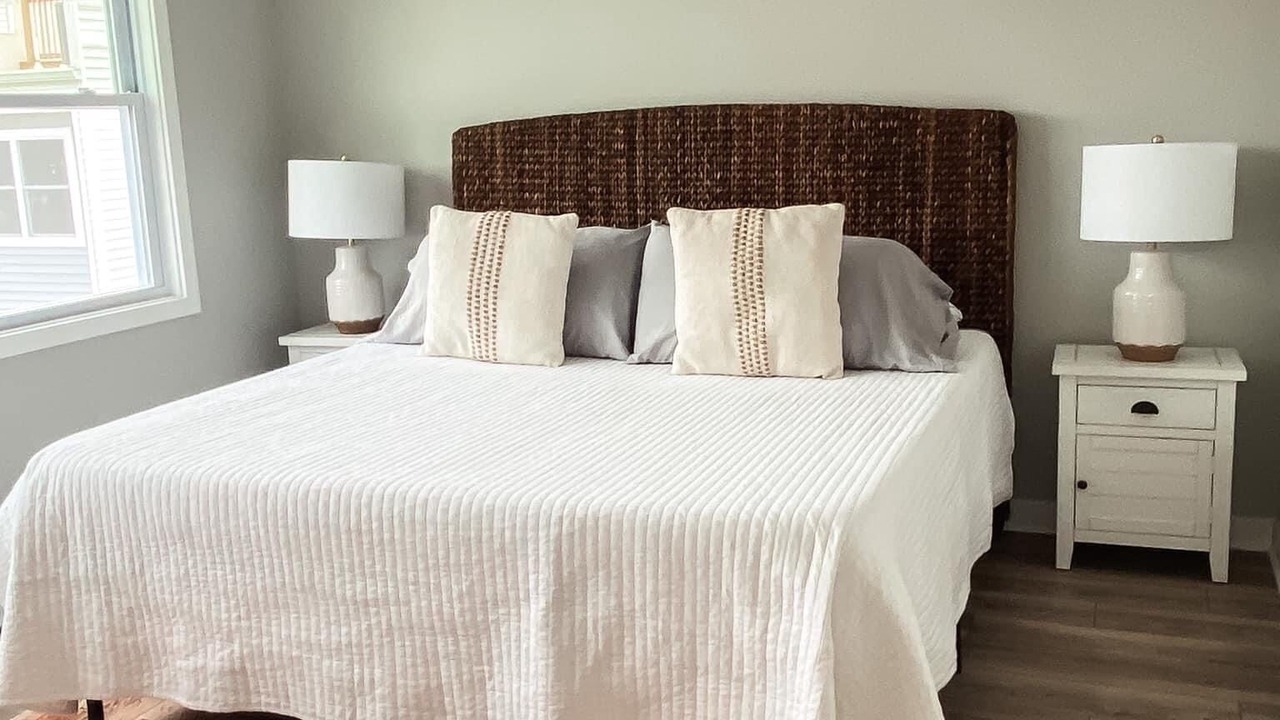 Photo of Bedroom in Issue