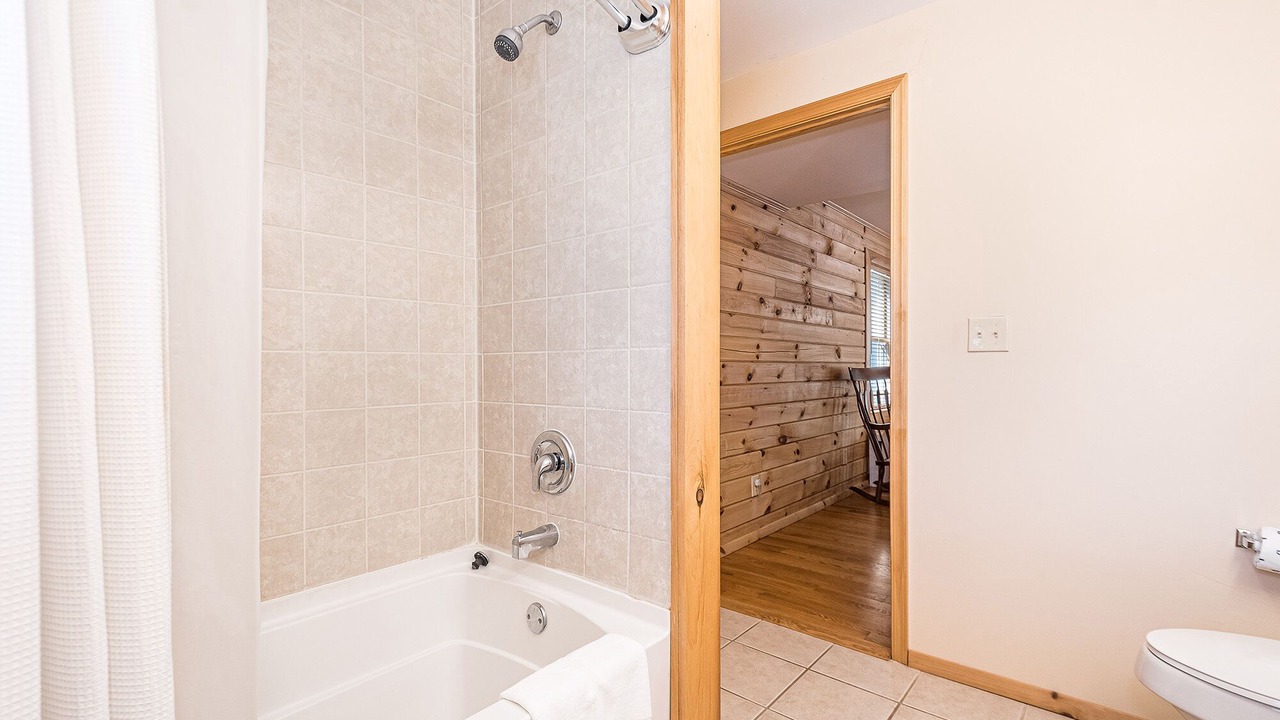 Photo of Bathroom in Sky Valley