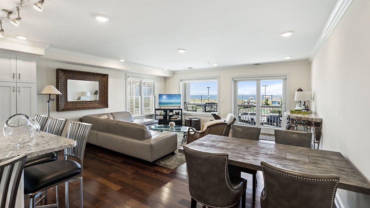 Photo of Livingroom in Bradley Beach