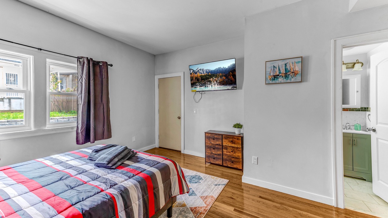 Photo of Bedroom in West New York