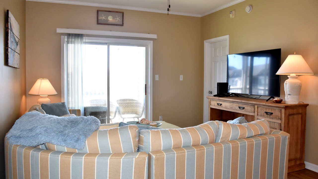Photo of Livingroom in Villages of Five Points