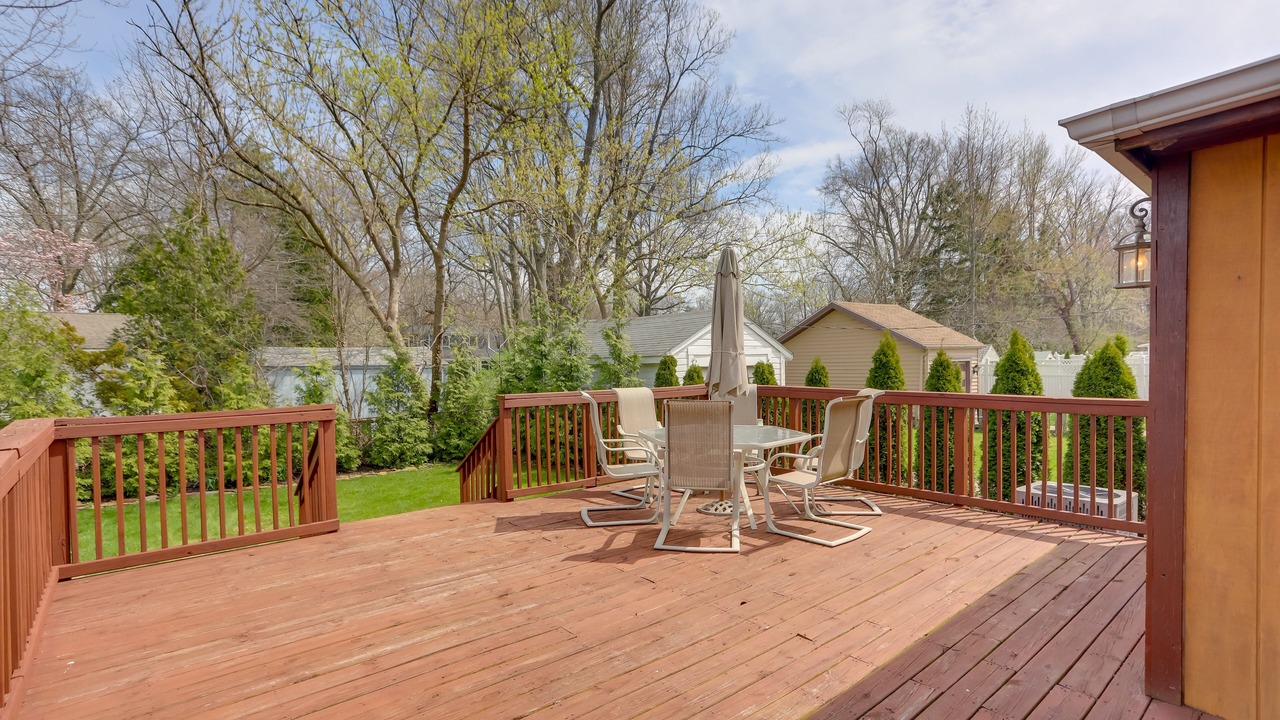 Photo of Outdoor in Avon Lake