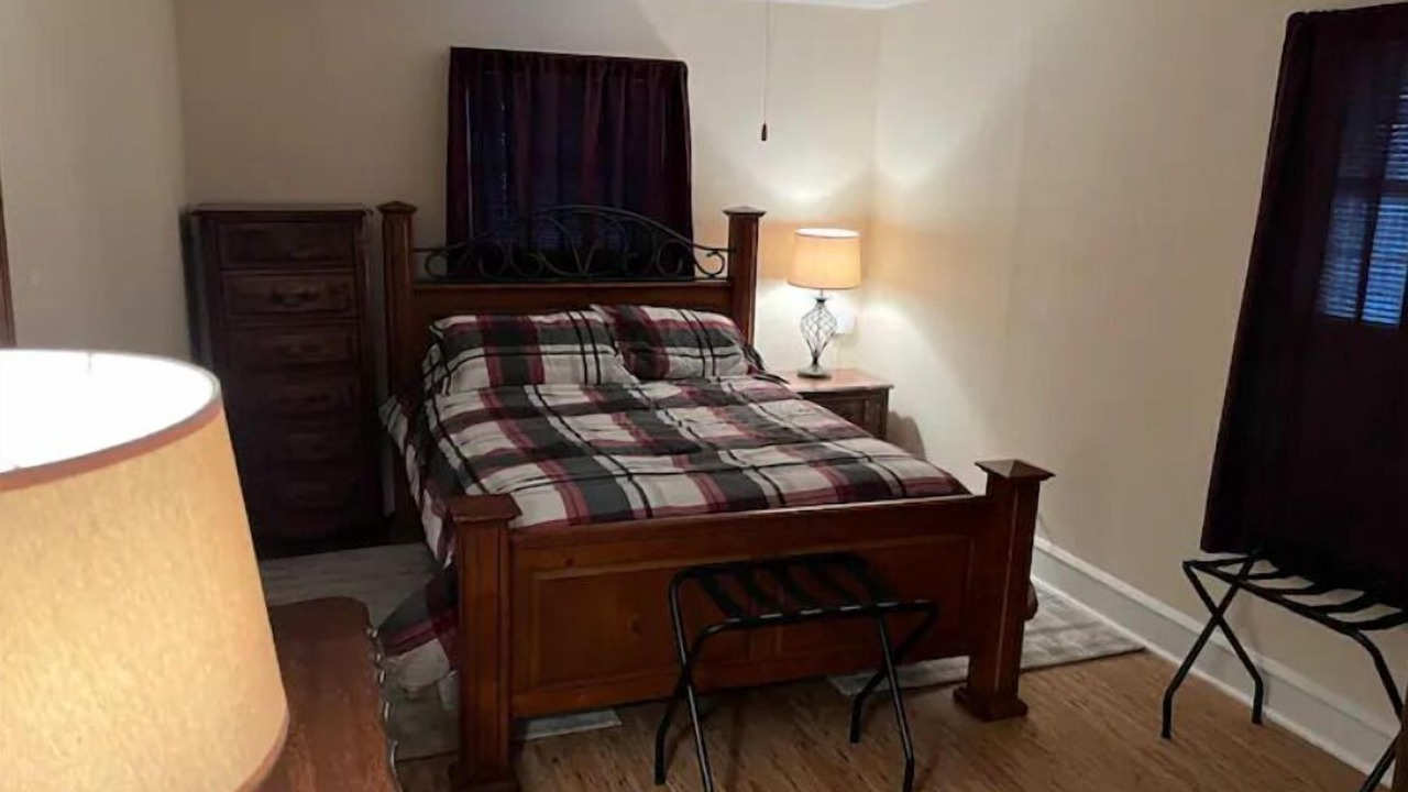 Photo of Bedroom in Sweet Valley