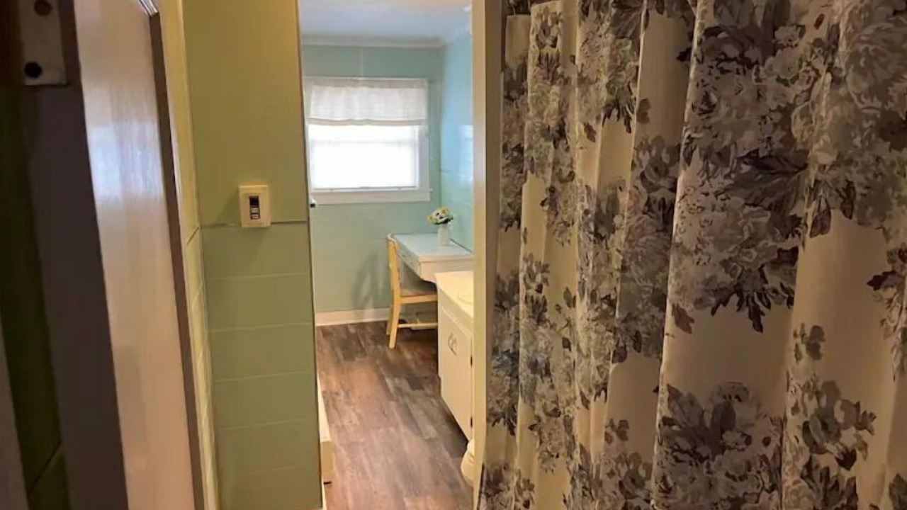 Photo of Bathroom in Sweet Valley