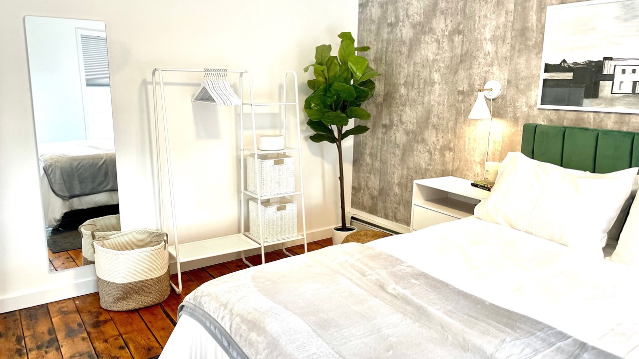 Photo of Bedroom in Saugerties