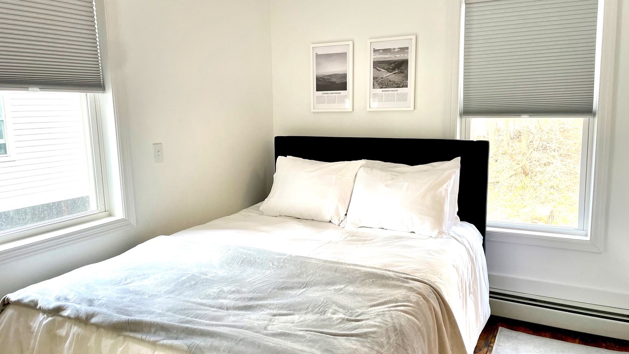 Photo of Bedroom in Saugerties