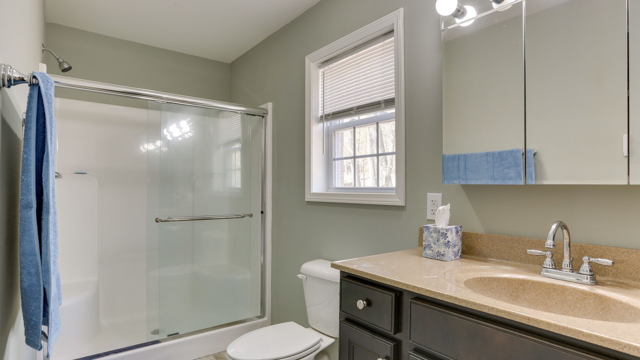 Photo of Bathroom in Wallenpaupauk Lake Estates