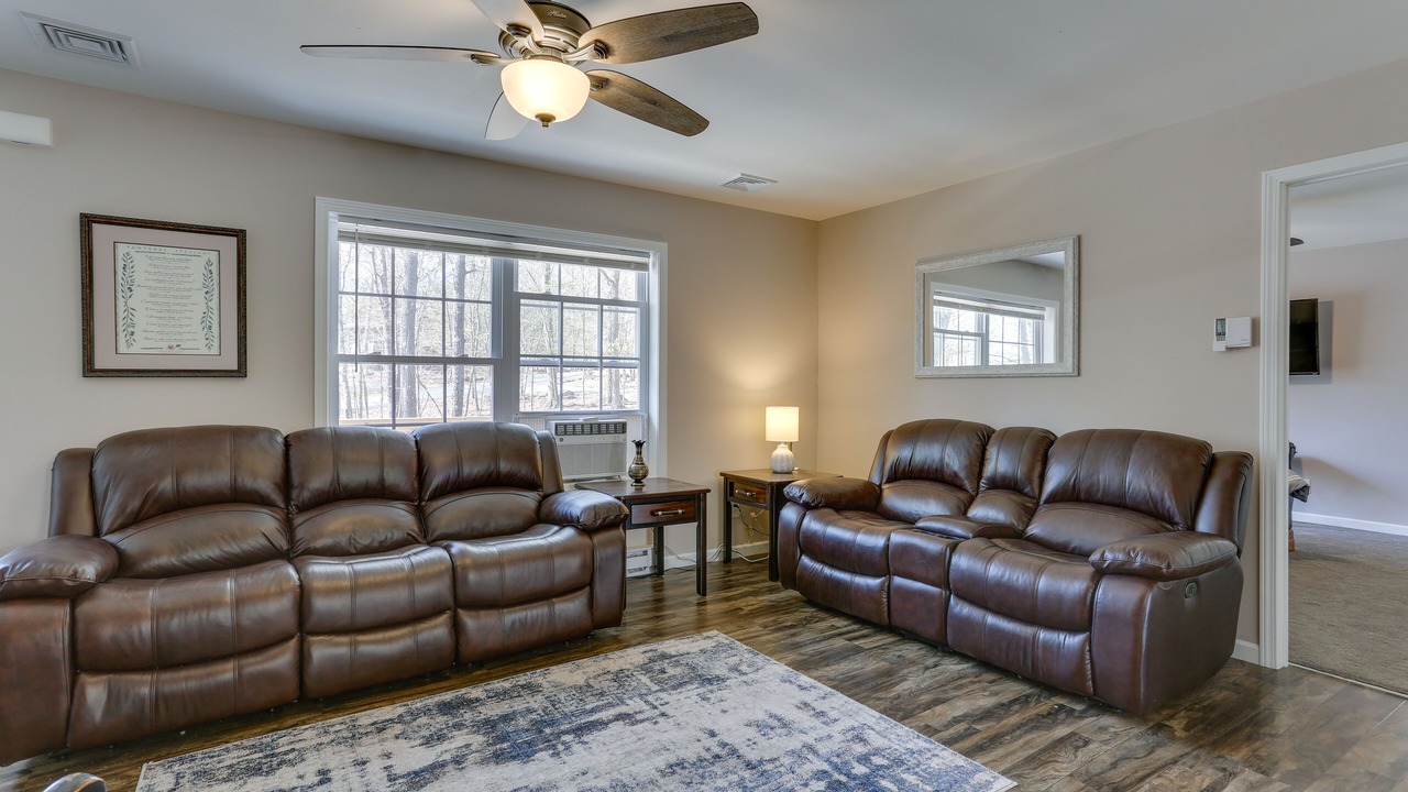 Photo of Livingroom in Wallenpaupauk Lake Estates