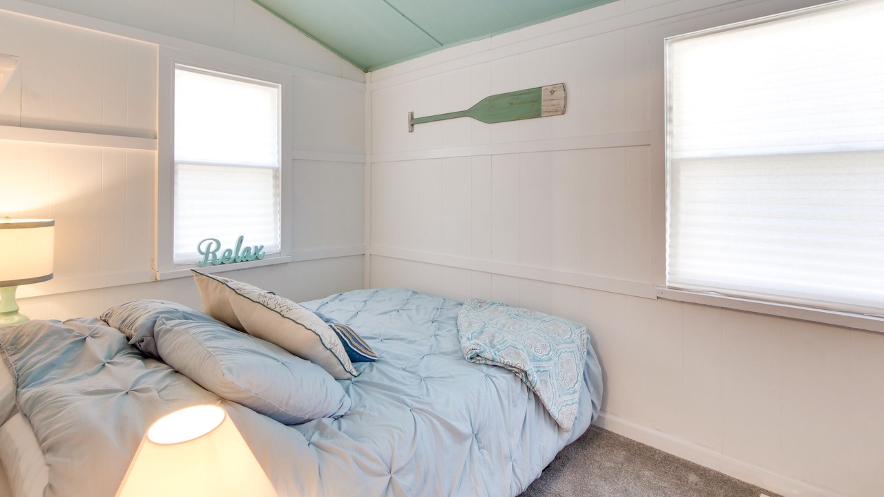 Photo of Bedroom in Portage Lakes