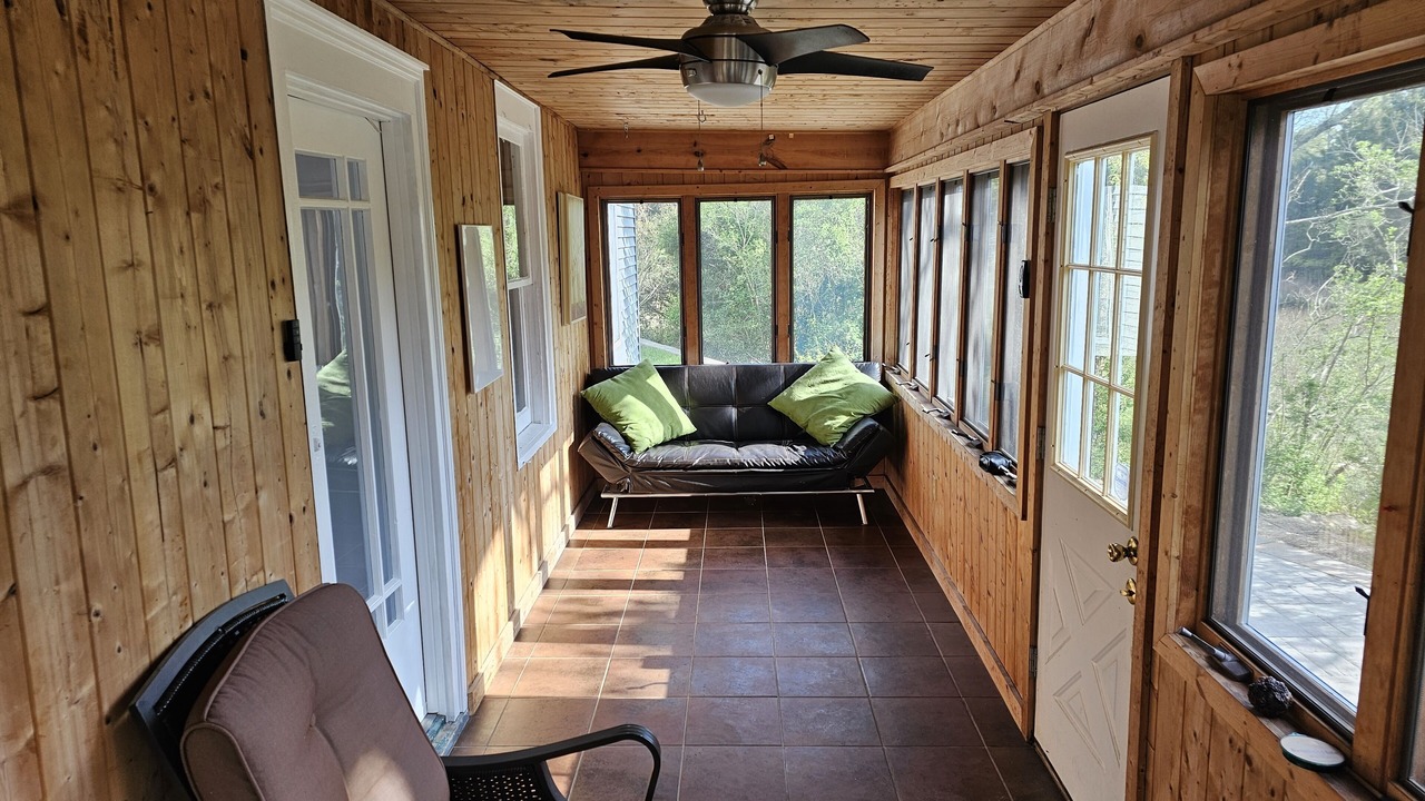 Photo of Livingroom in Port Republic