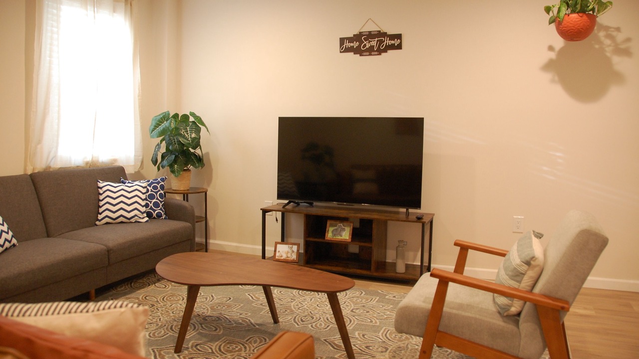 Photo of Livingroom in East Liberty
