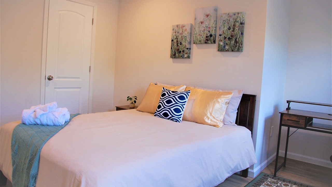 Photo of Bedroom in East Liberty