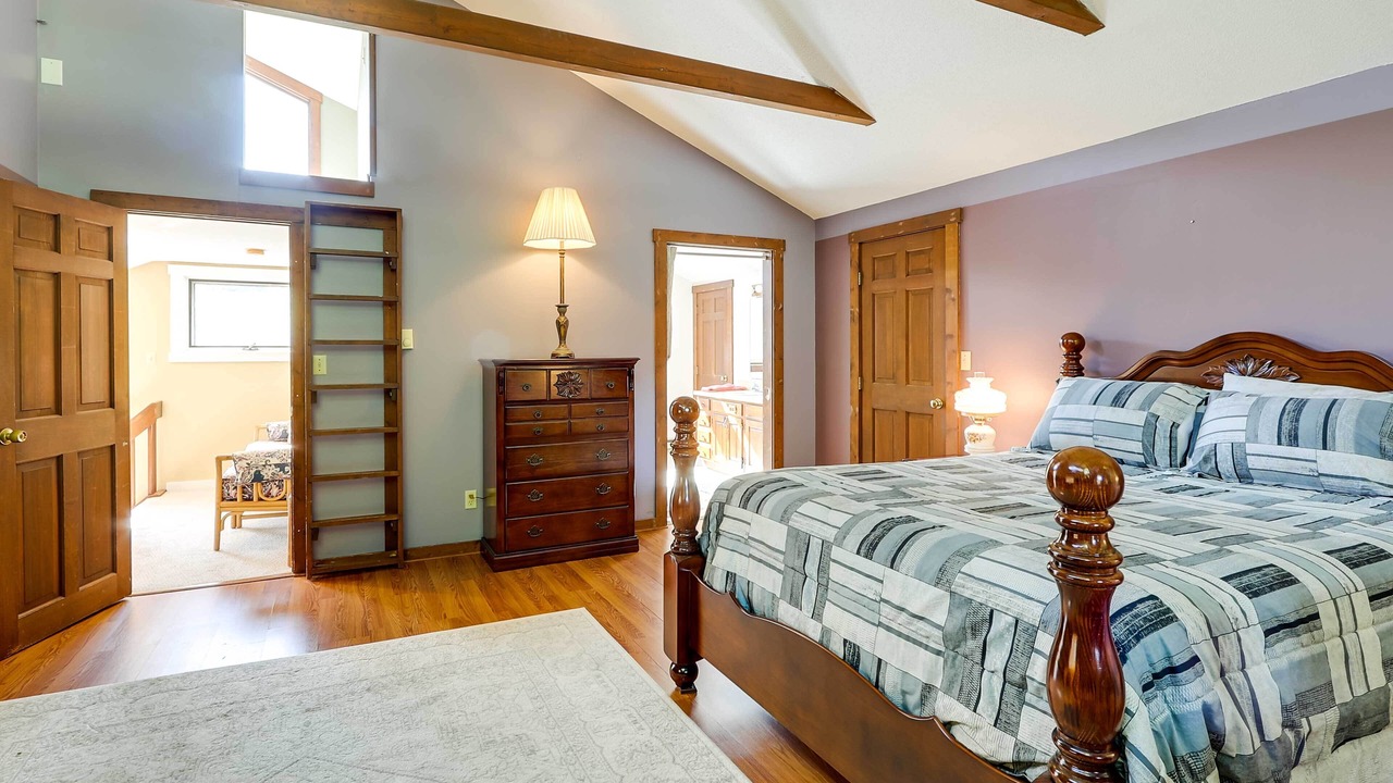 Photo of Bedroom in Woodbury