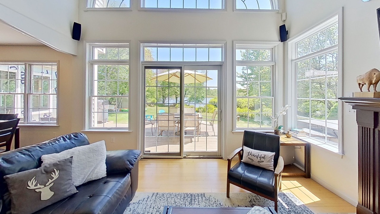 Photo of Livingroom in Long Pond