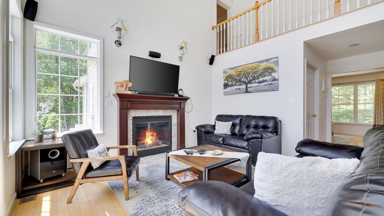 Photo of Livingroom in Long Pond