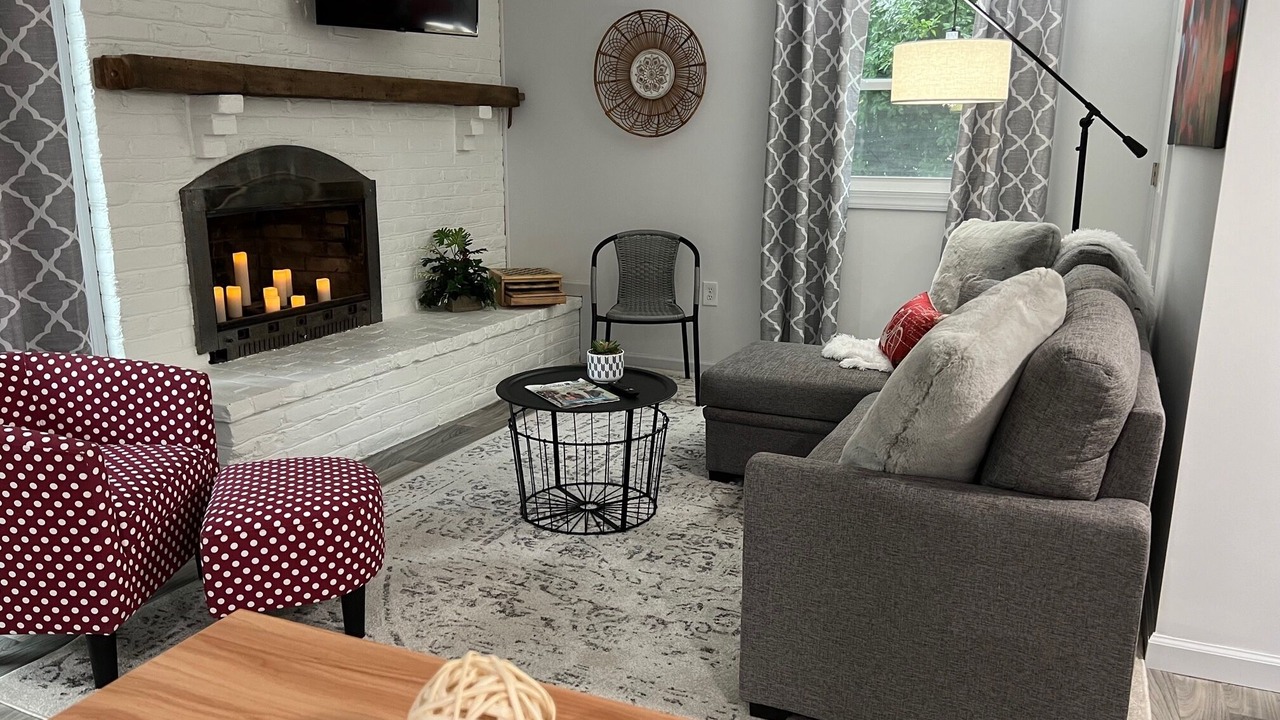 Photo of Livingroom in Rohrerstown