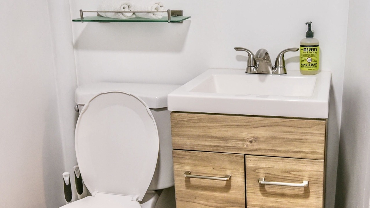 Photo of Bathroom in Lambertville
