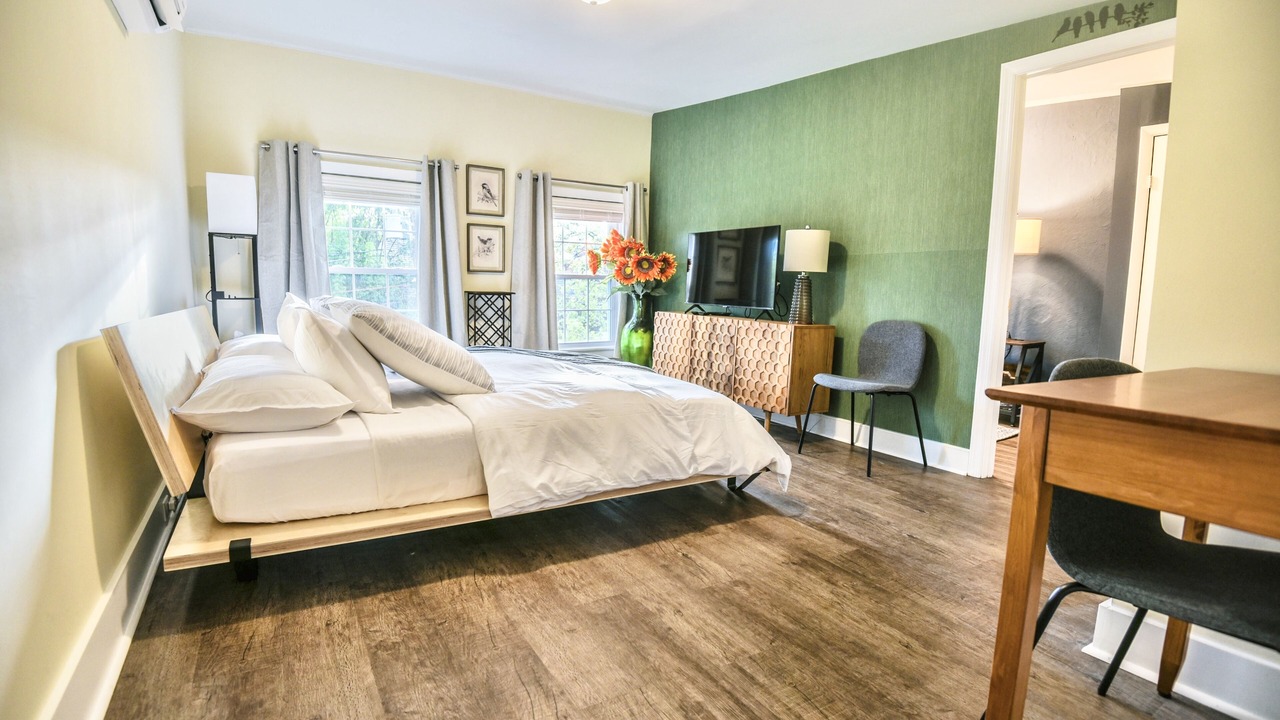 Photo of Bedroom in Lambertville
