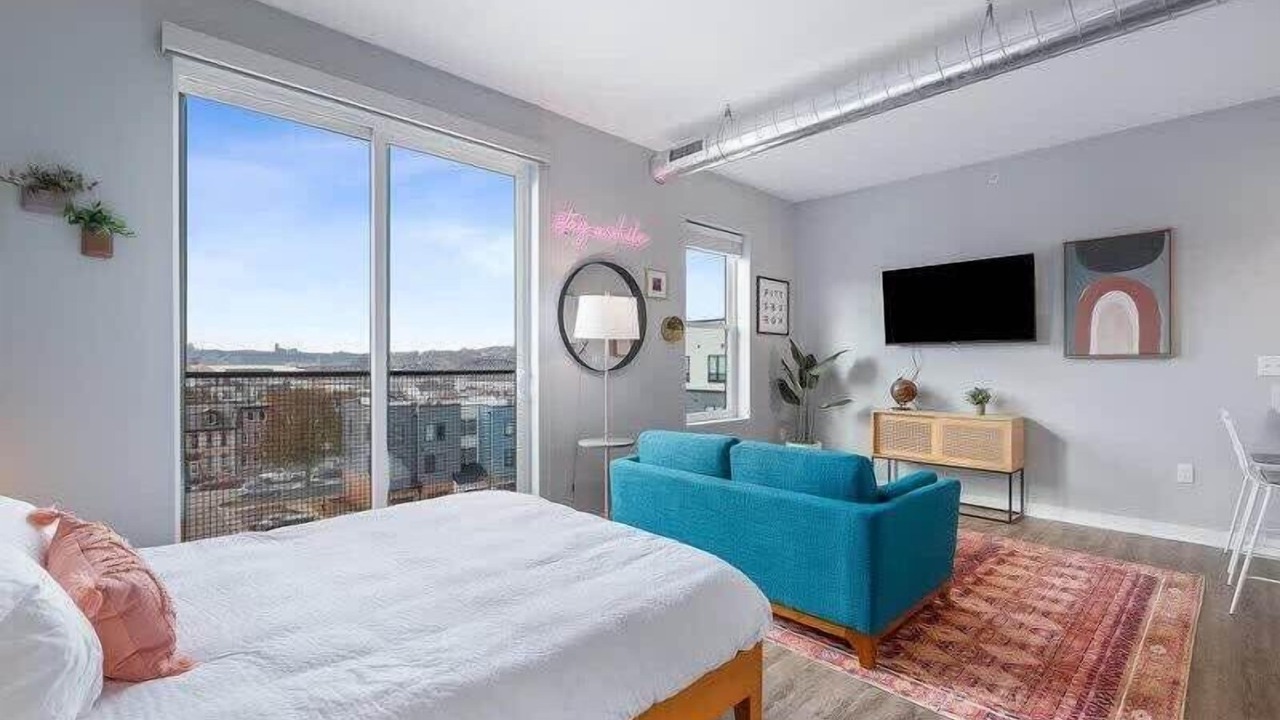 Photo of Bedroom in Lower Lawrenceville