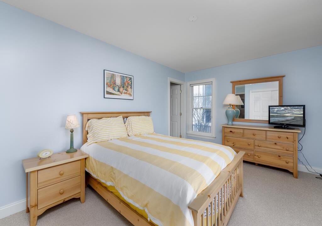 Photo of Bedroom in Admiral Estates