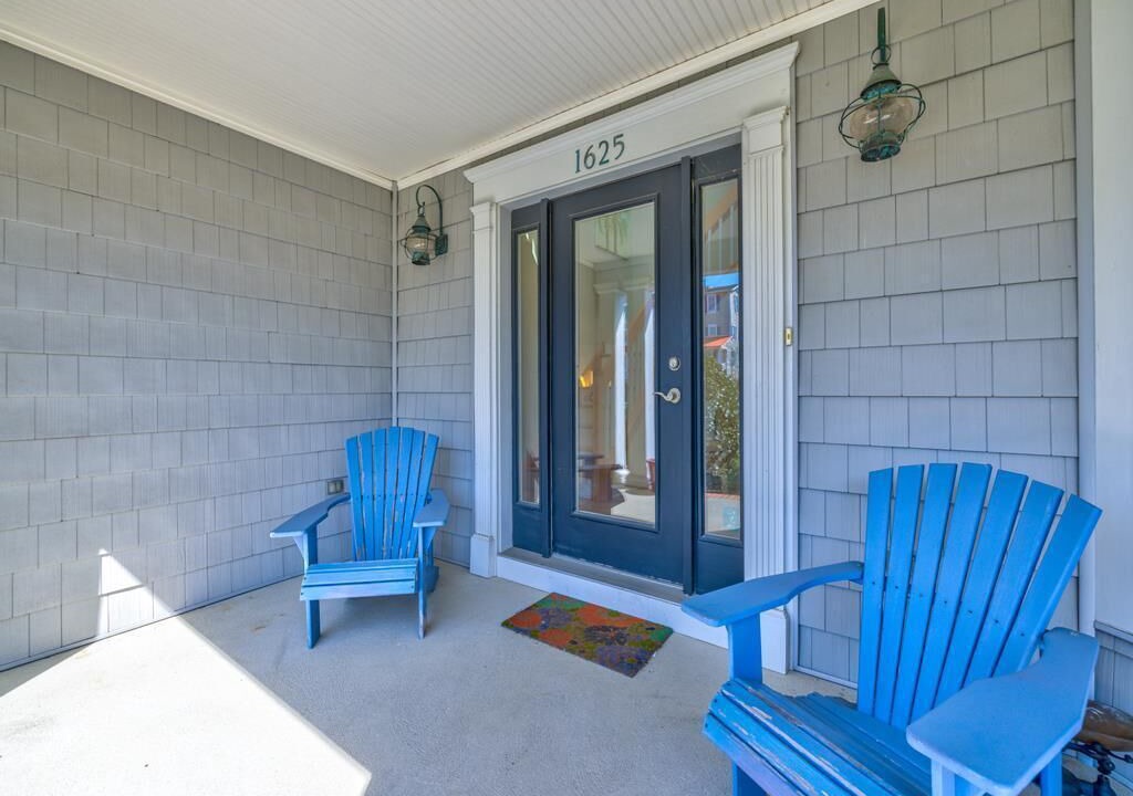 Photo of Outdoor in Admiral Estates