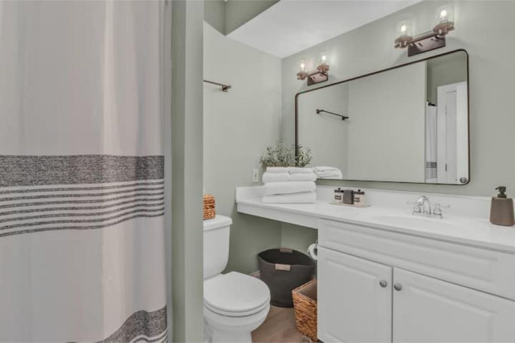 Photo of Bathroom in Irvington