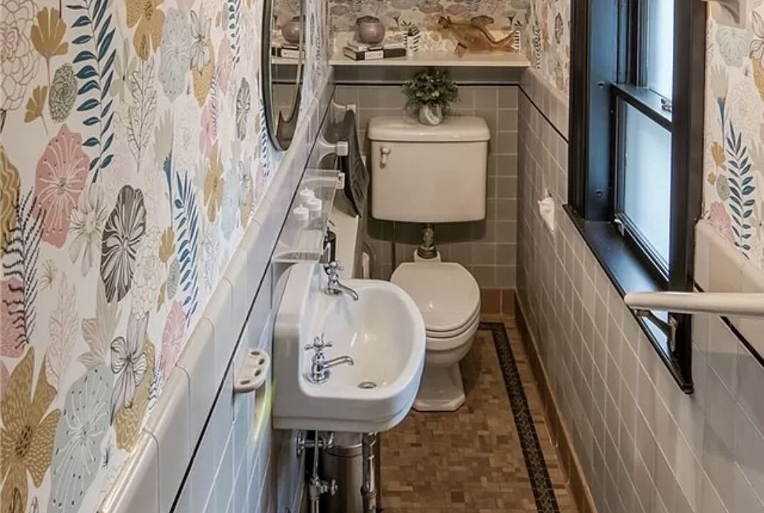 Photo of Bathroom in Derrick City