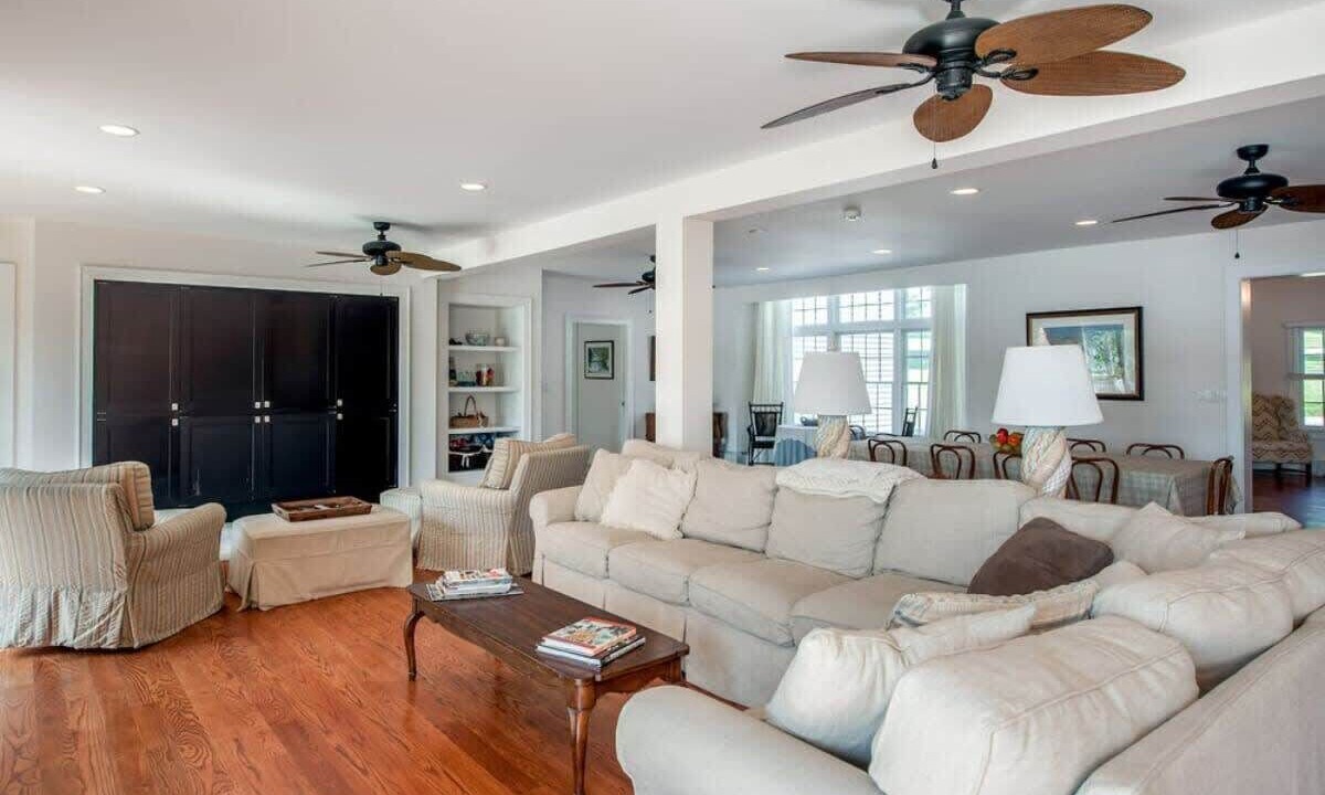 Photo of Livingroom in Kauneonga Lake
