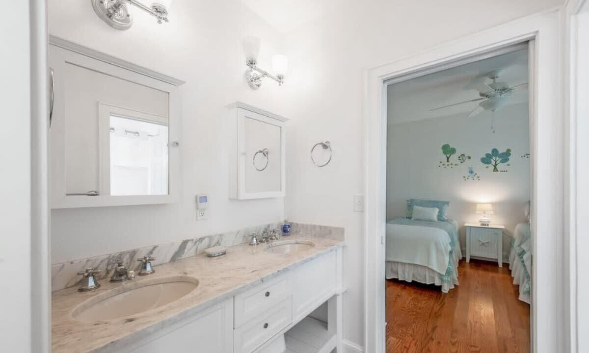 Photo of Bathroom in Kauneonga Lake