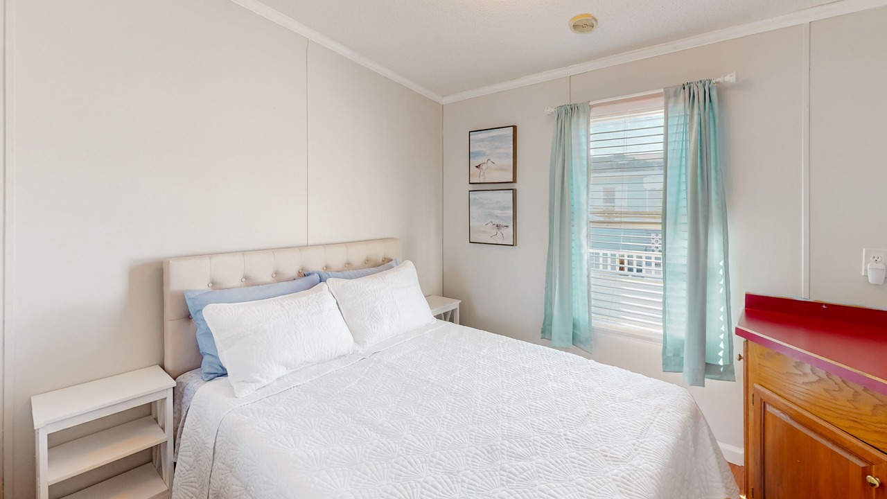 Photo of Bedroom in Assateague Pointe
