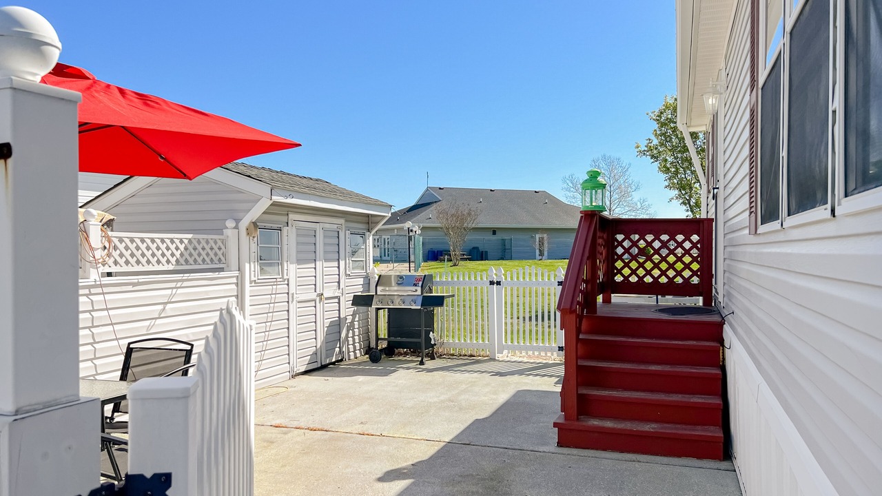 Photo of Patio Balcony in Assateague Pointe