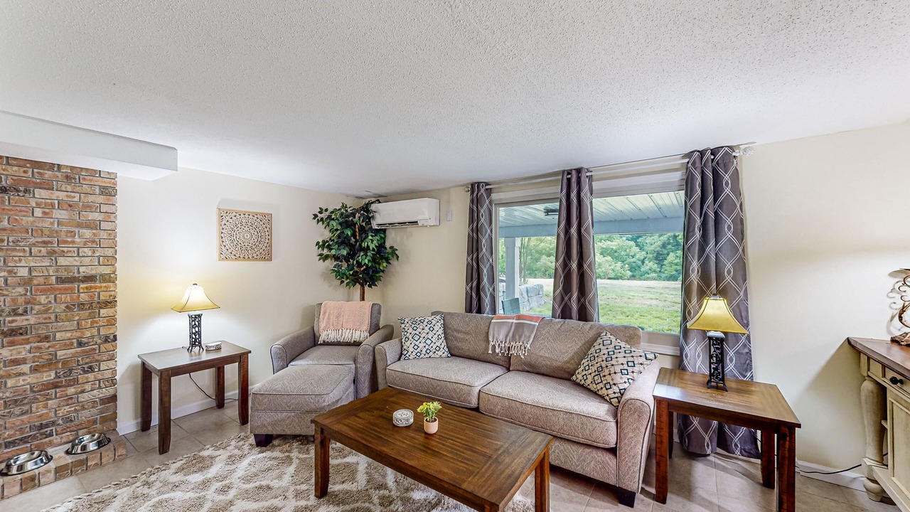 Photo of Livingroom in Spencerville