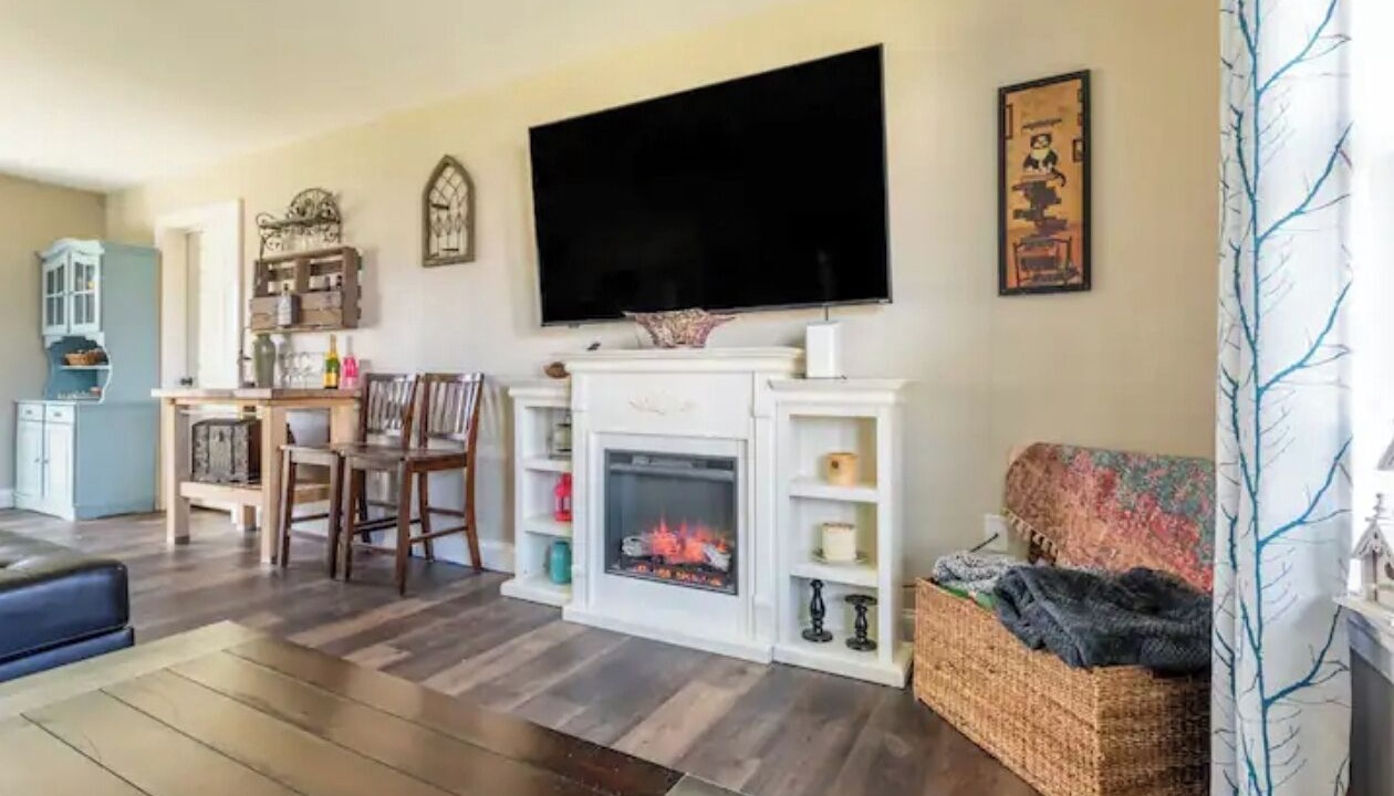 Photo of Livingroom in Annville