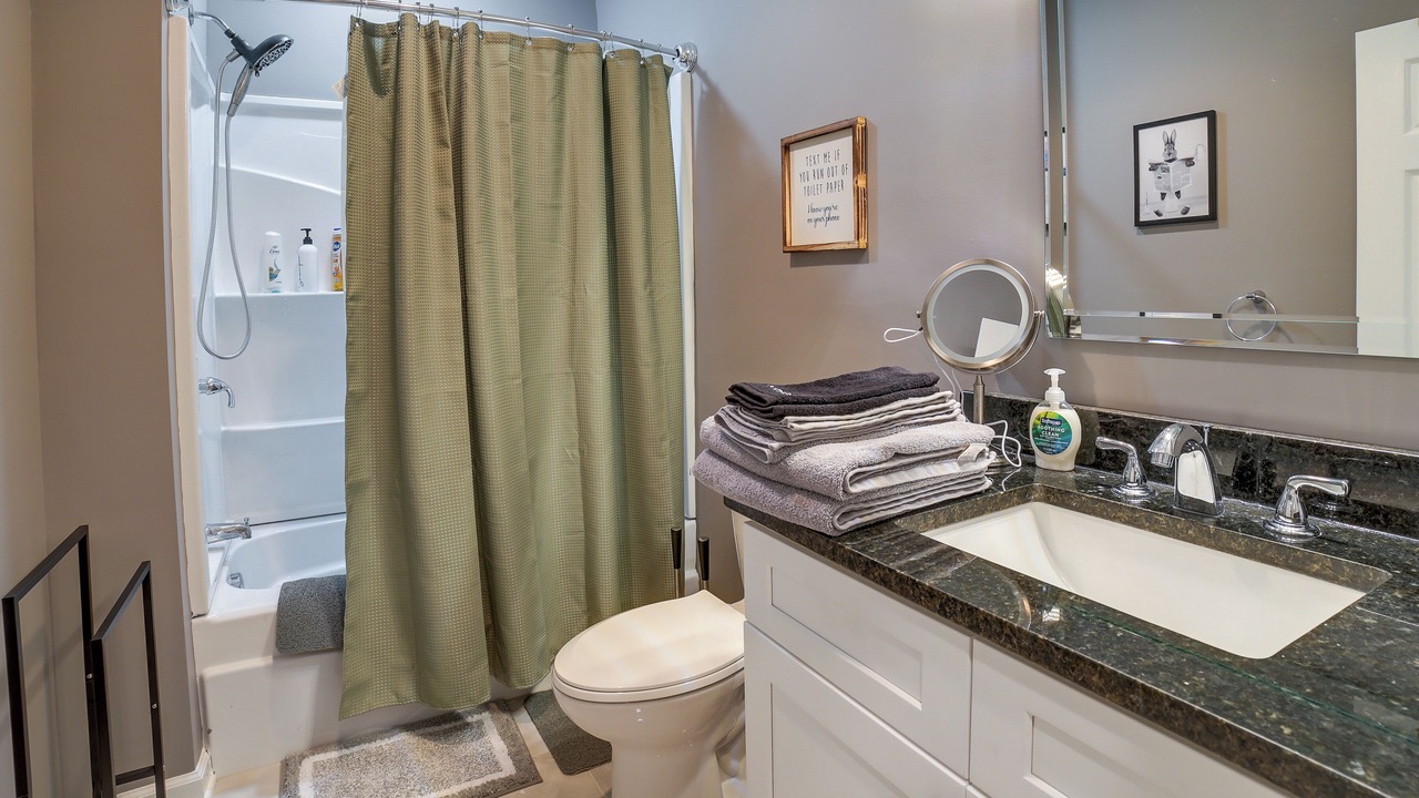Photo of Bathroom in Shadyside