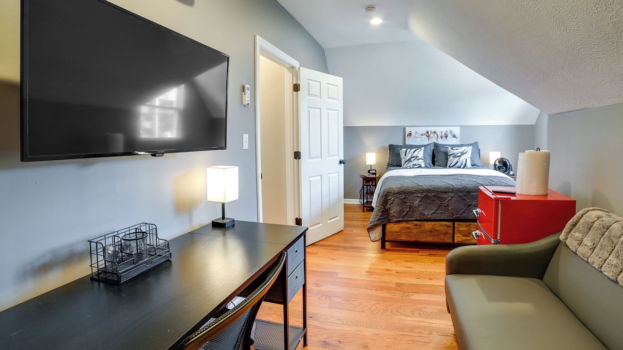 Photo of Bedroom in Shadyside
