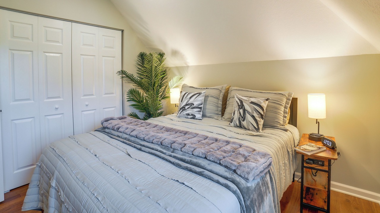 Photo of Bedroom in Shadyside