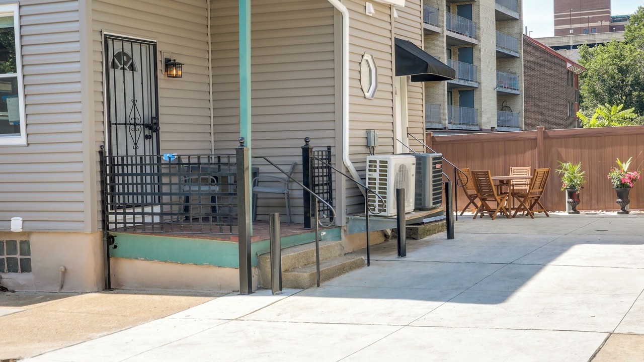Photo of Outdoor in Shadyside