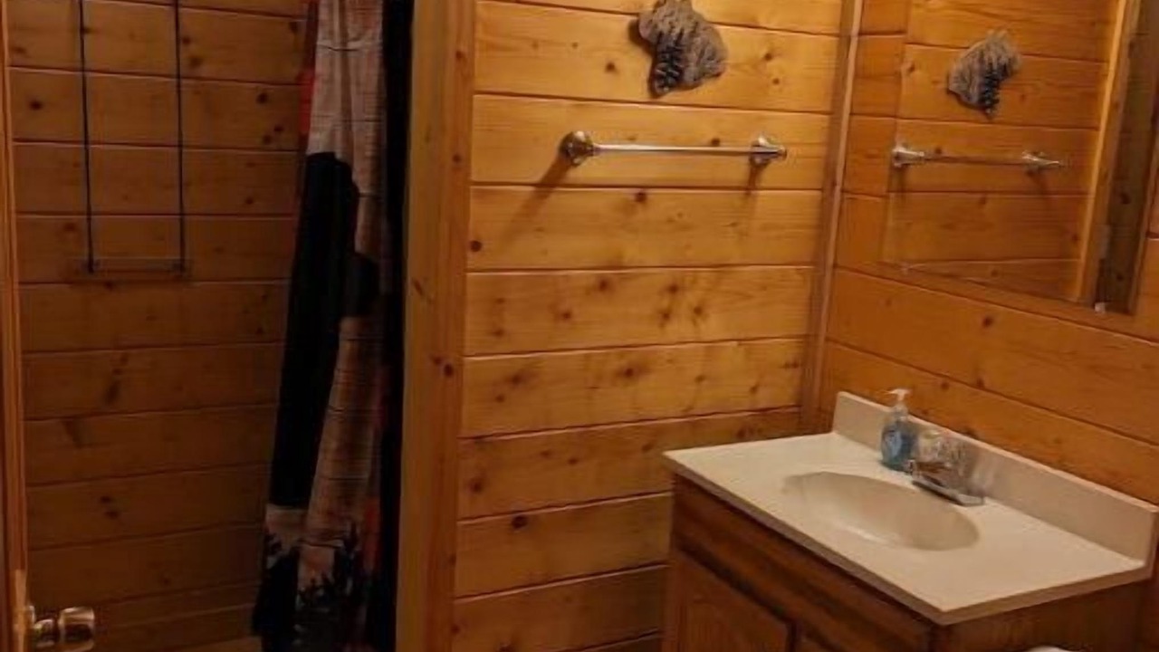 Photo of Bathroom in Copperhill