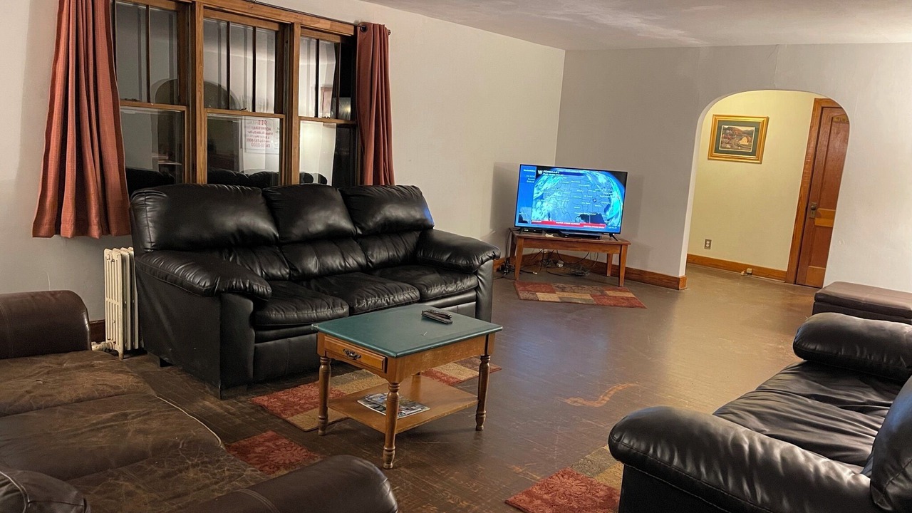 Photo of Livingroom in Emporium