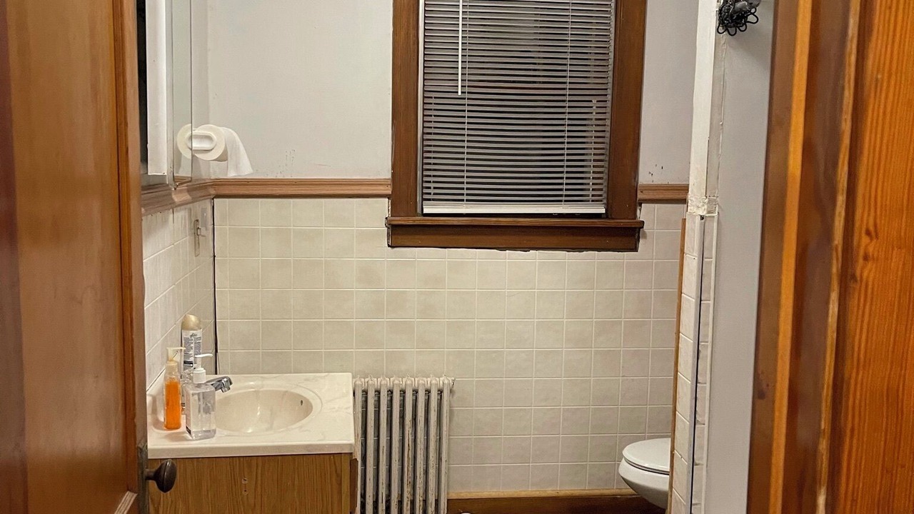 Photo of Bathroom in Emporium