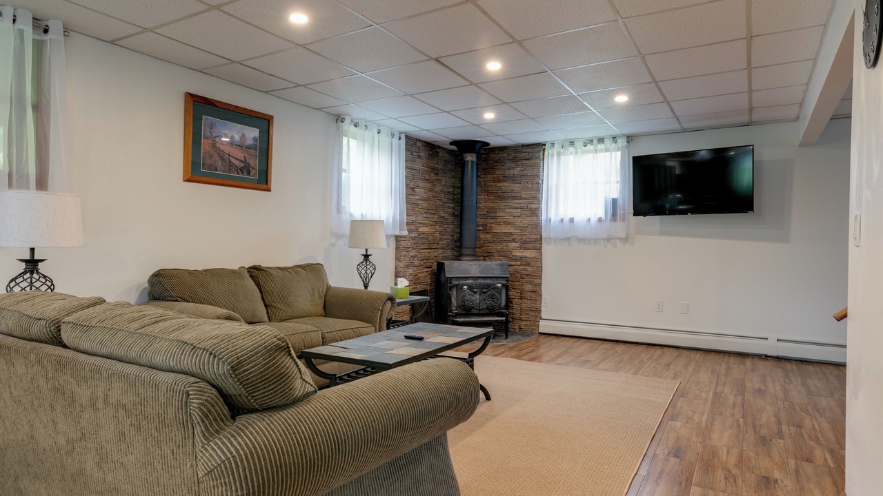 Photo of Livingroom in Corning