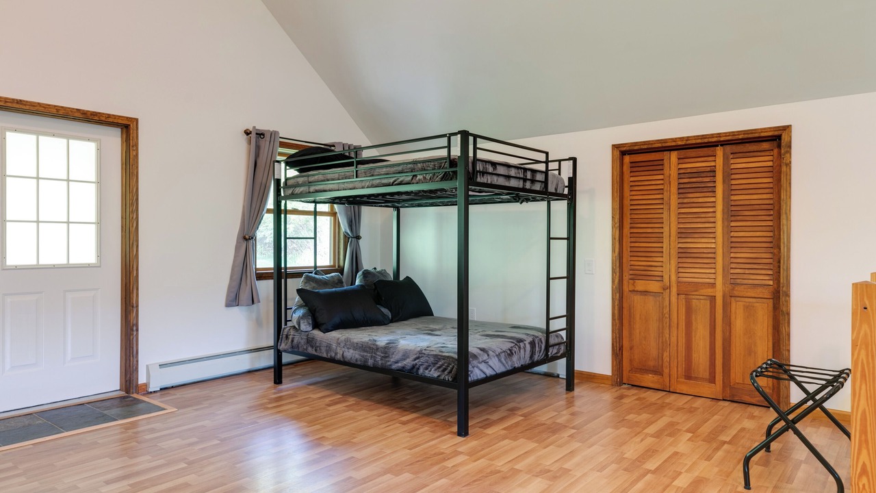 Photo of Bedroom in Corning
