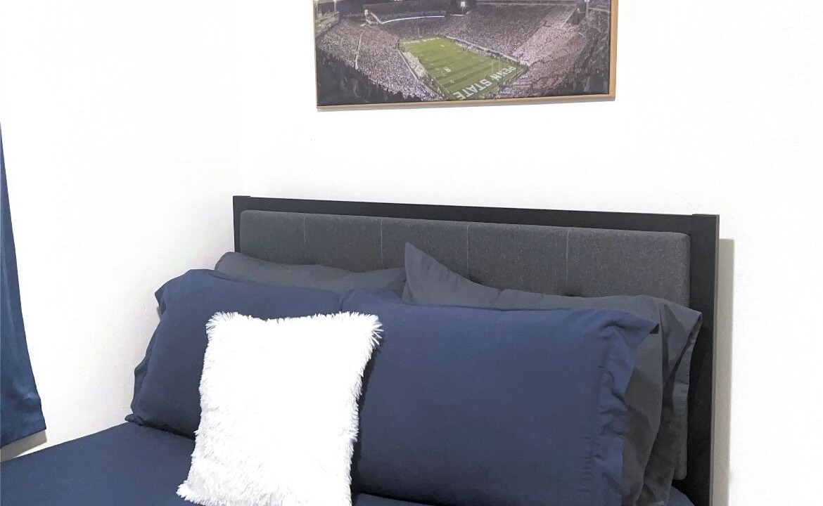 Photo of Bedroom in Bellefonte
