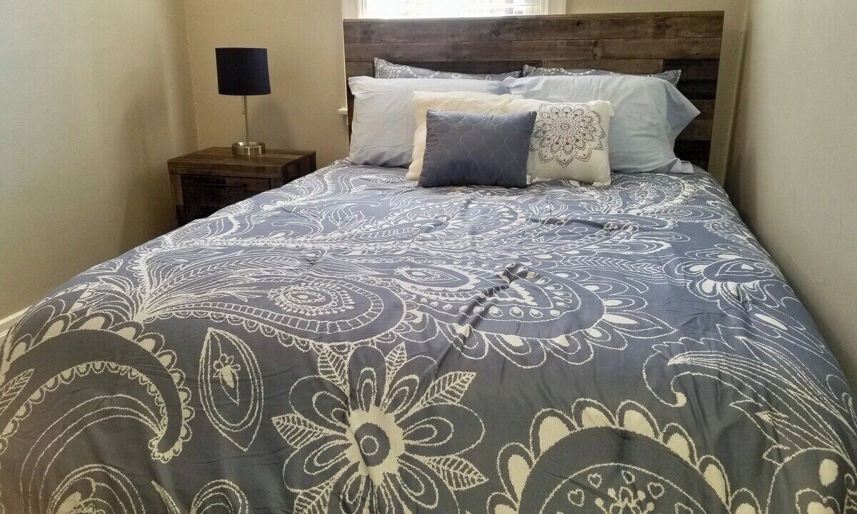 Photo of Bedroom in Brighton Heights